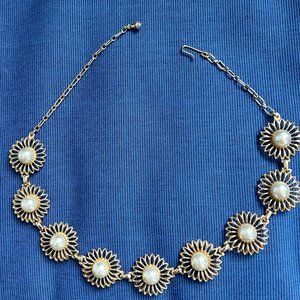 Vintage Gold Tone and Pearl Striking Necklace